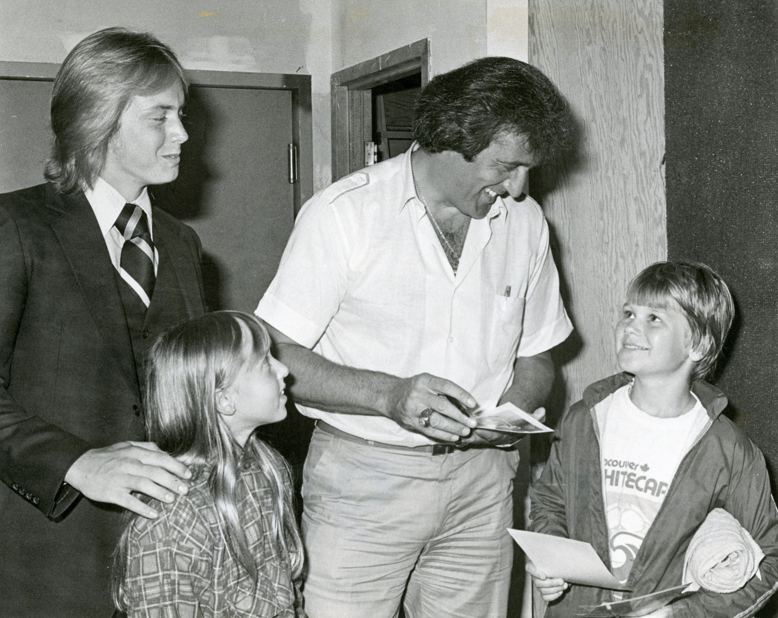 Phil Esposito Signing Autographs at Coquitlam Centre, August 22, 1979 (JPG) Opens in new window